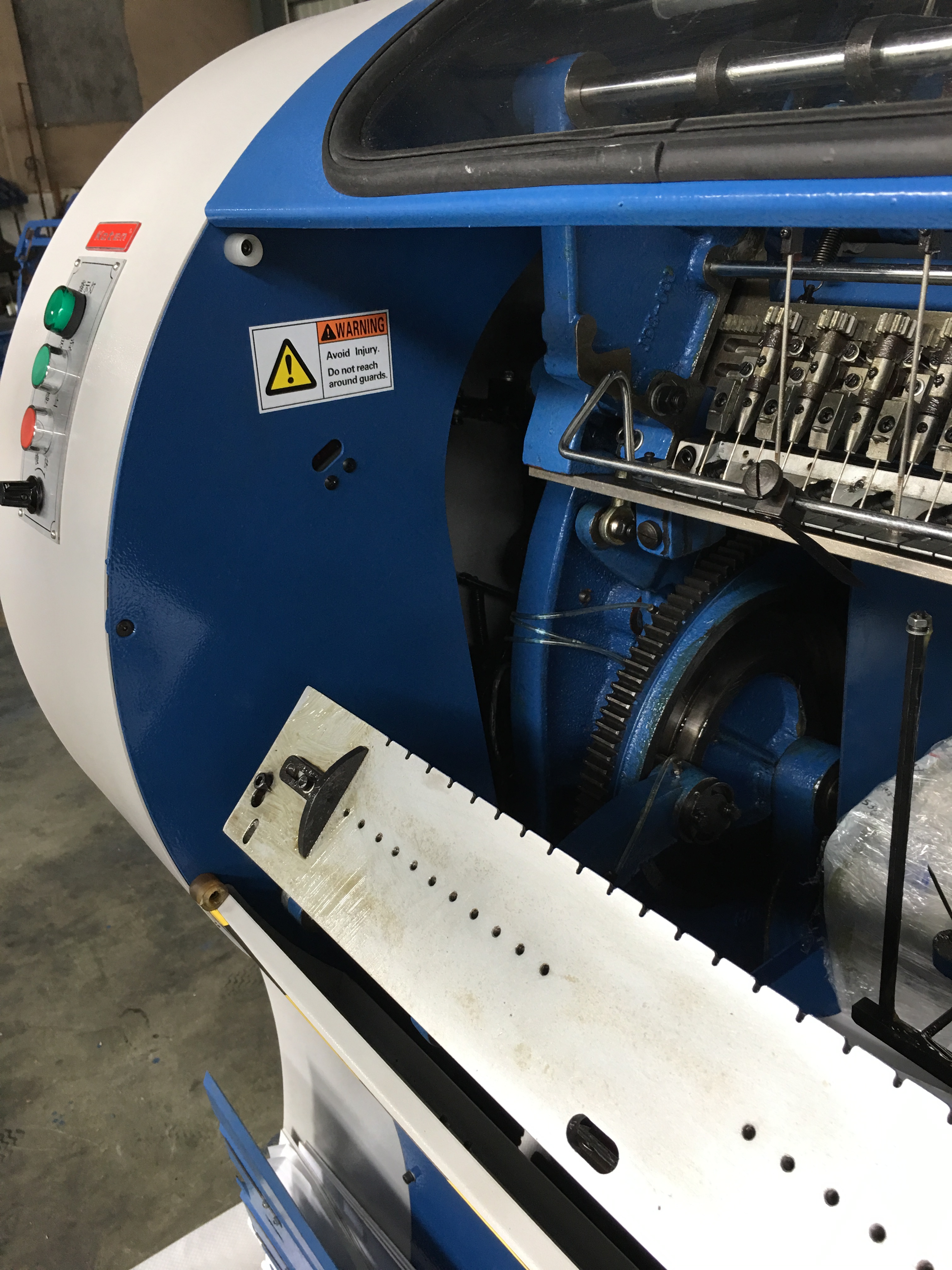 Machine à coudre manuelle pour la couture de fil de signature de papier
